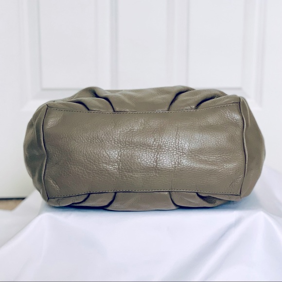 Marc by Marc Jacob Fran Grey Leather Shoulder/Tote Bag - Picture 9 of 13